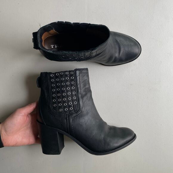 Trask Black Ankle Boots with Silver Eyelet Elastic Gores, Chunky Heel Womens 9.5 - Picture 2 of 13